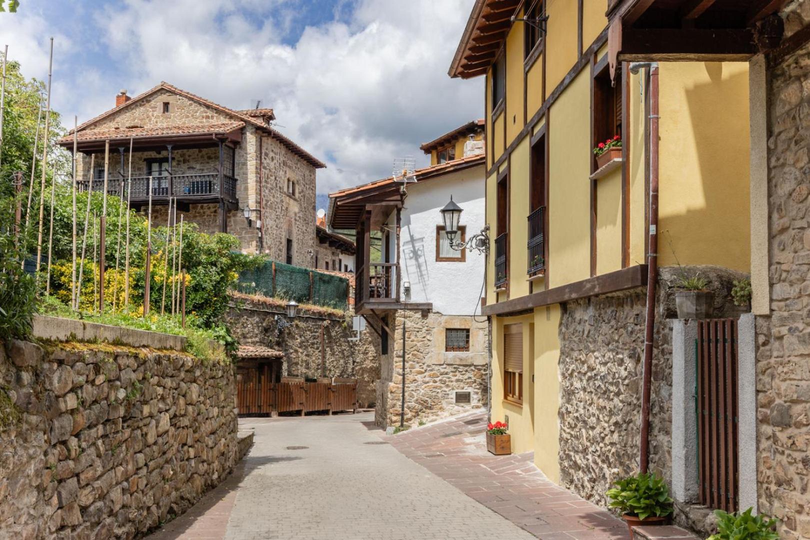 Casa Raymonde Villa Potes Exterior photo